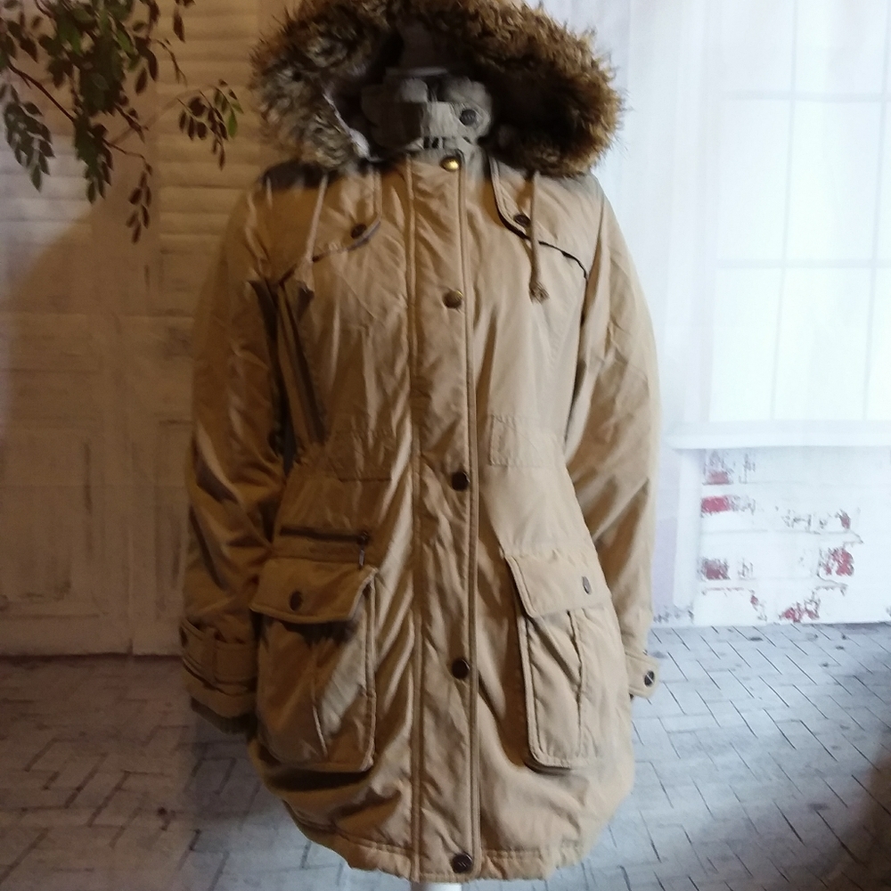 "DKNY" tan removable faux fur trim hooded anorak jacket size M
